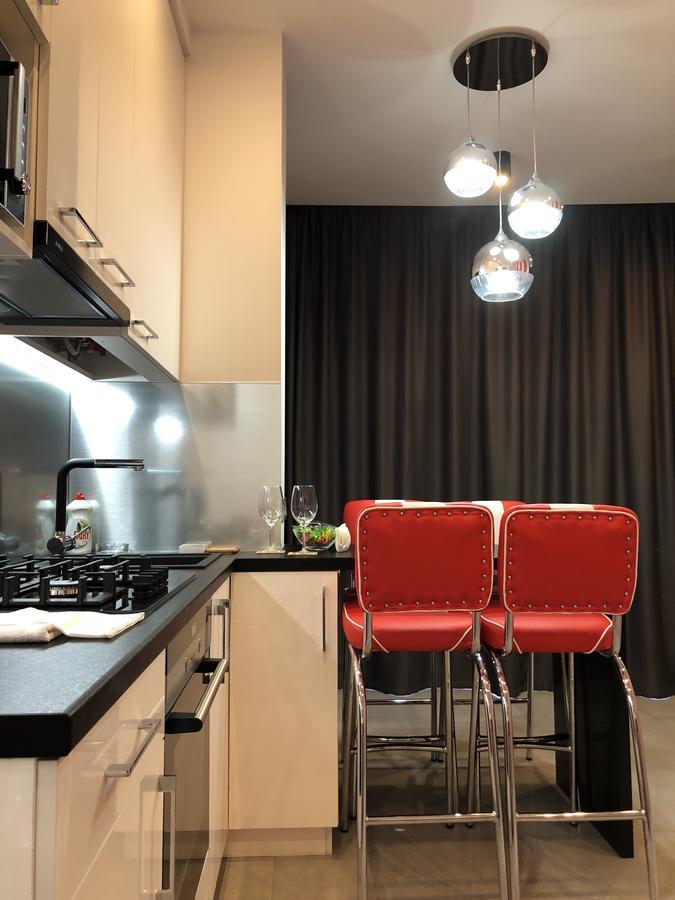 Bon Apetit Apartament Leópolis Exterior foto